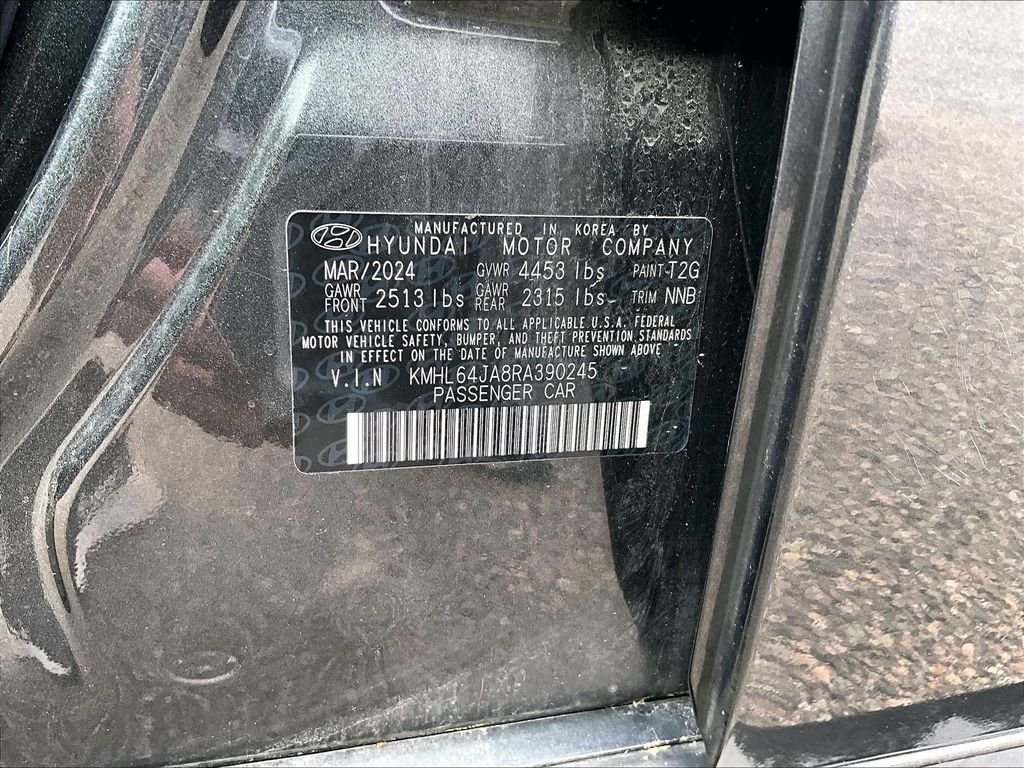Used 2024 Gray Hyundai SEL image 9