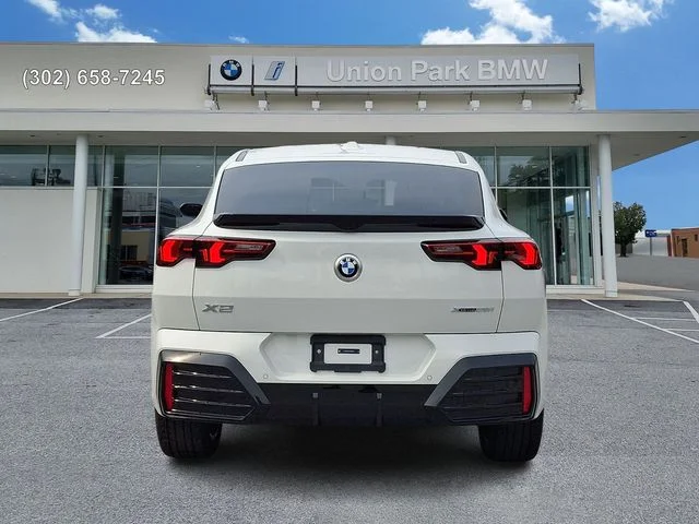 New 2026 Alpine White BMW xDrive28i image 5
