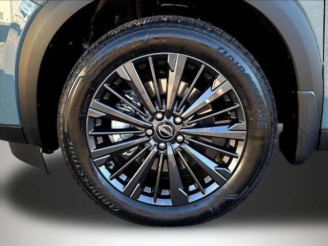 New 2026 Baltic Teal Pearl Nissan SL image 10
