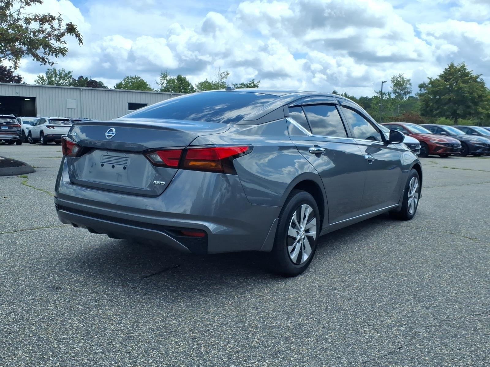Used 2019 Gun Metallic Nissan 2.5 S image 5