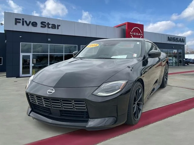 Used 2025 Black Nissan Performance image 3