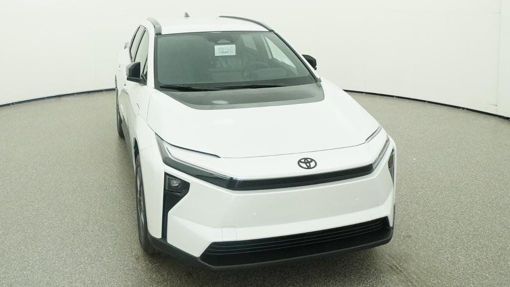 New 2026 Wind Chill Pearl Toyota XLE image 38