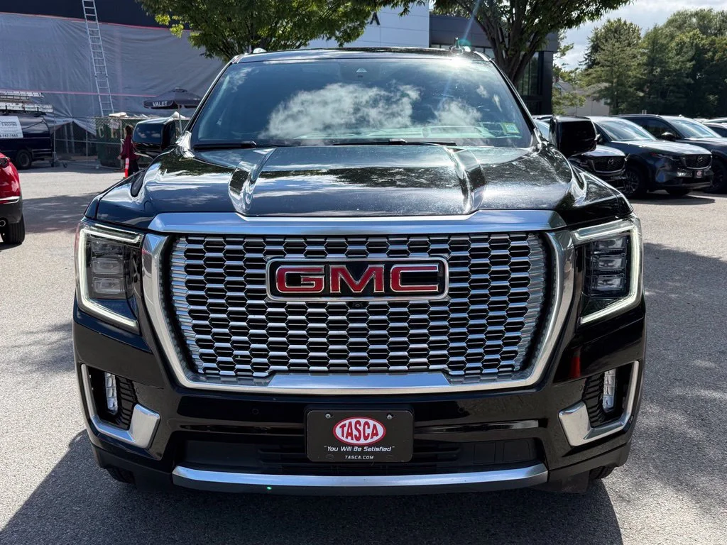 Used 2024 Onyx Black GMC Denali image 3