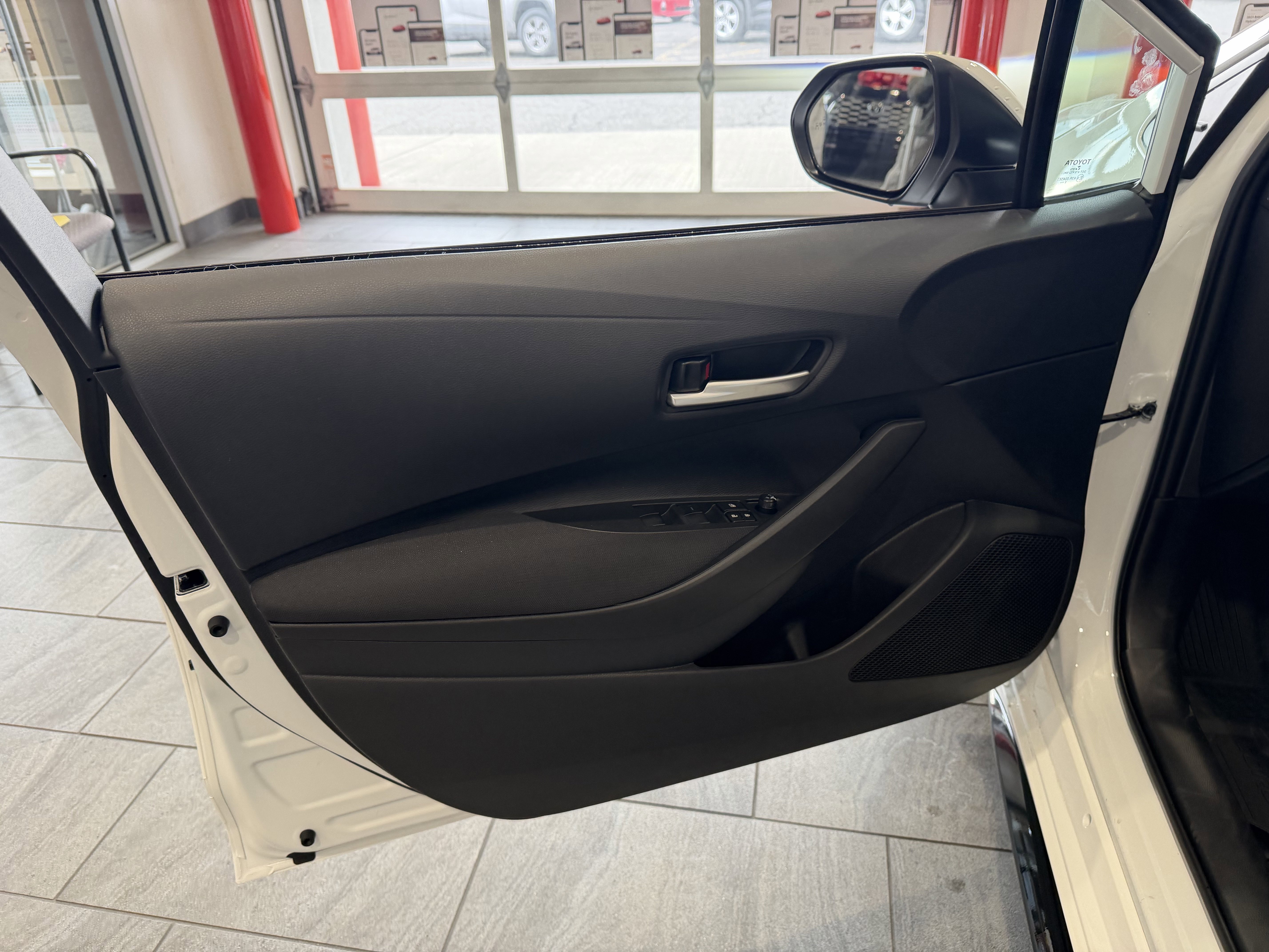 2026 Toyota Corolla SE - Photo 43