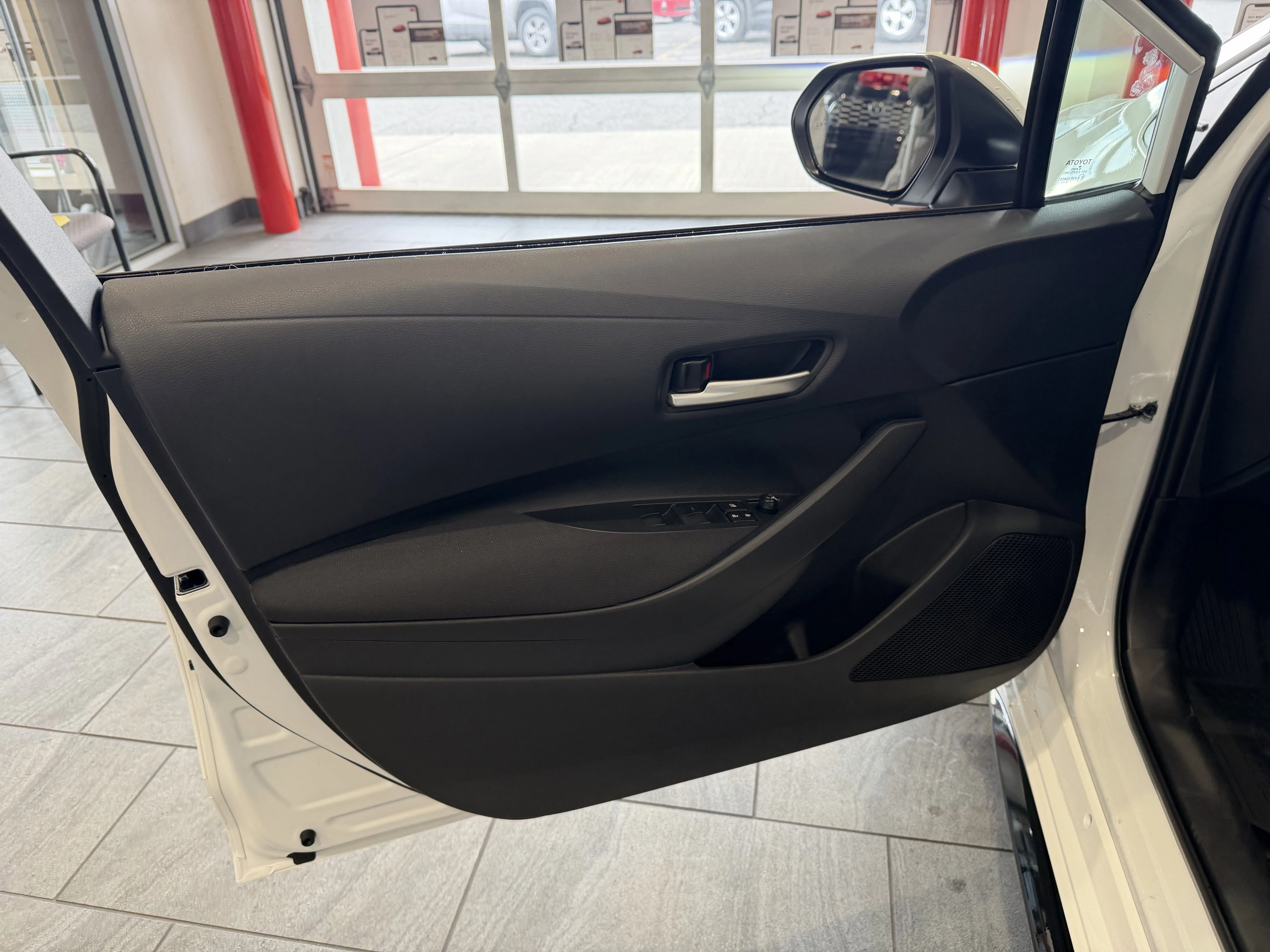 2026 Toyota Corolla SE - Photo 43