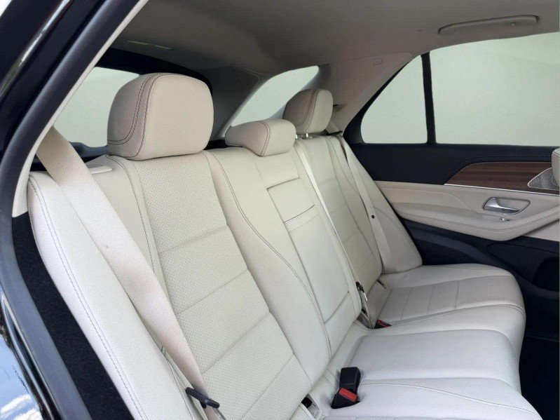 Used 2022 Black Mercedes-Benz GLE 350 image 26