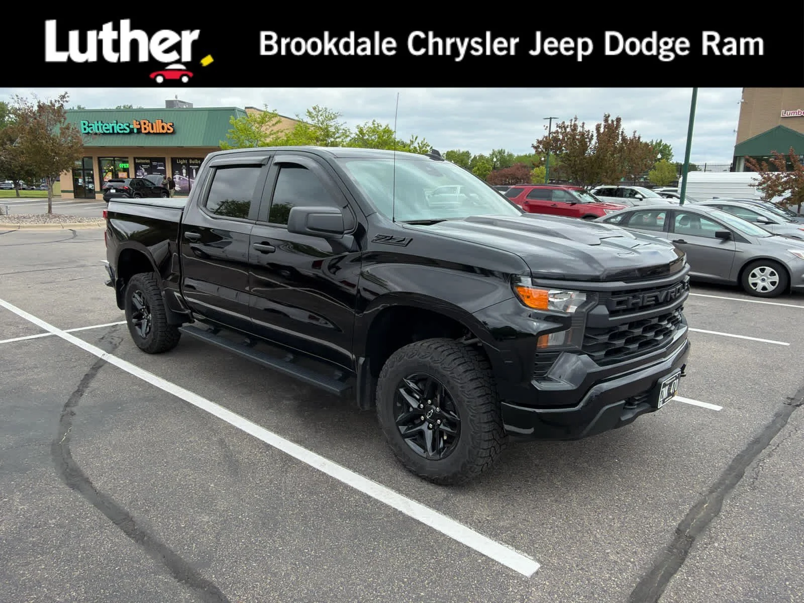 2025 Chevrolet Silverado 1500 Custom Trail Boss 4X4 Crew Cab Short Box's photo