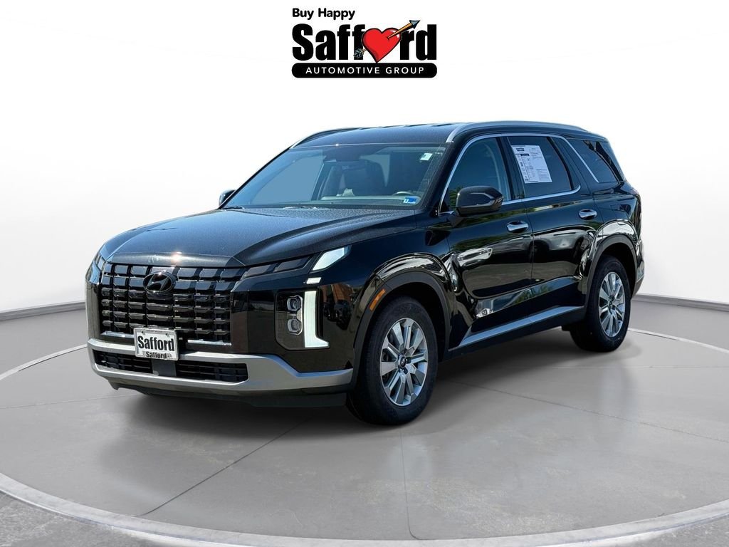 Used 2023 Black Hyundai SEL image 1