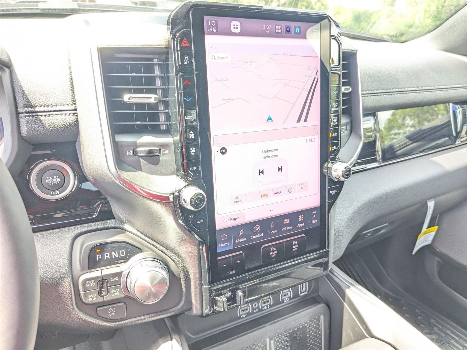 2026 RAM 1500 Laramie - Photo 14