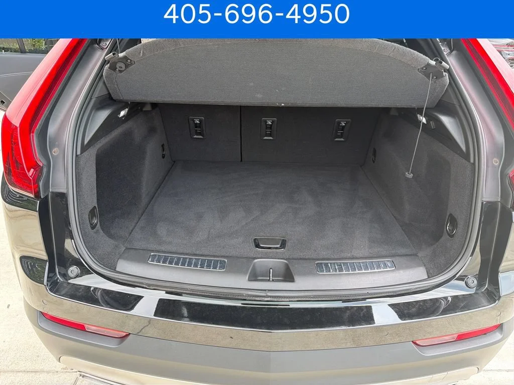 Pre-Owned 2023 Cadillac XT4 FWD Premium Luxury