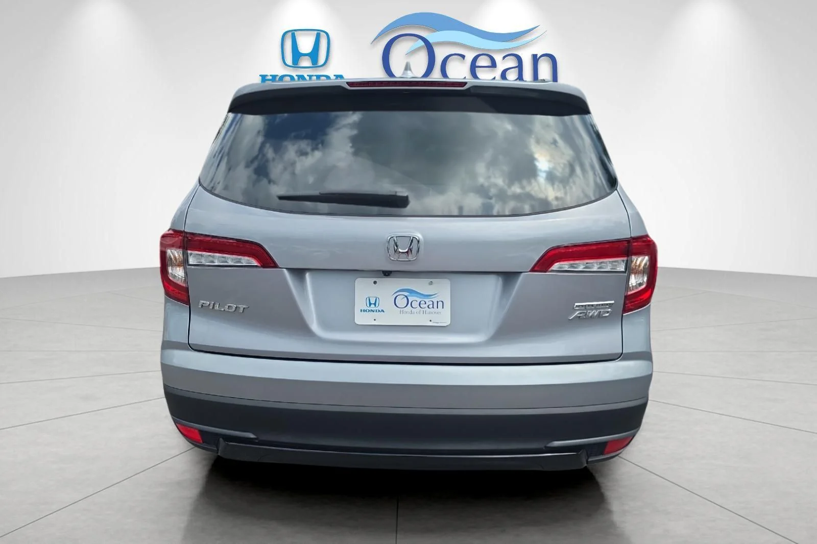 Used 2022 Lunar Silver Metallic Honda Special Edition image 4