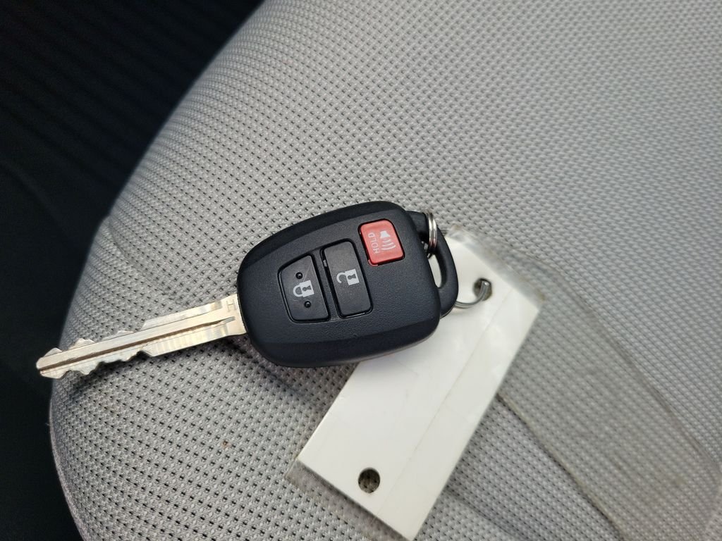 Used 2026 Silver Toyota L image 34