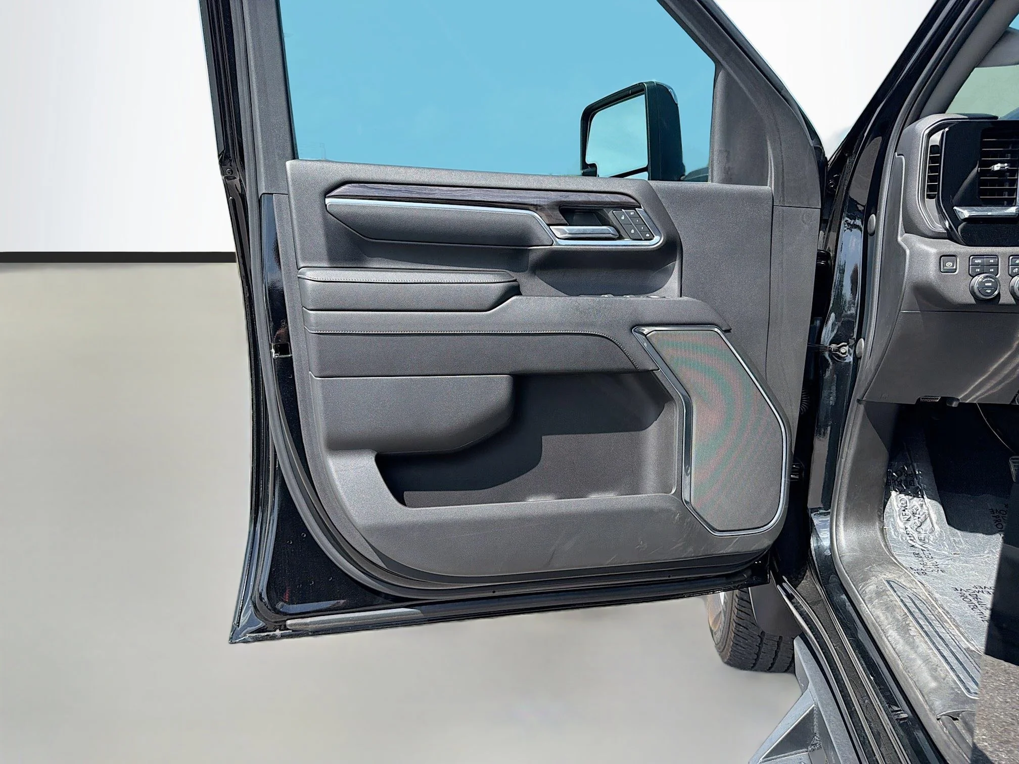 2024 Chevrolet Silverado 2500HD LTZ - Photo 19