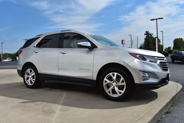Used 2020 Silver Chevrolet Premier image 4