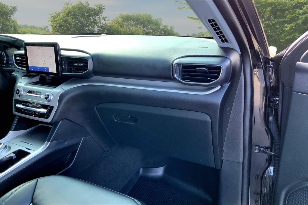 Used 2023 Black Ford XLT image 27