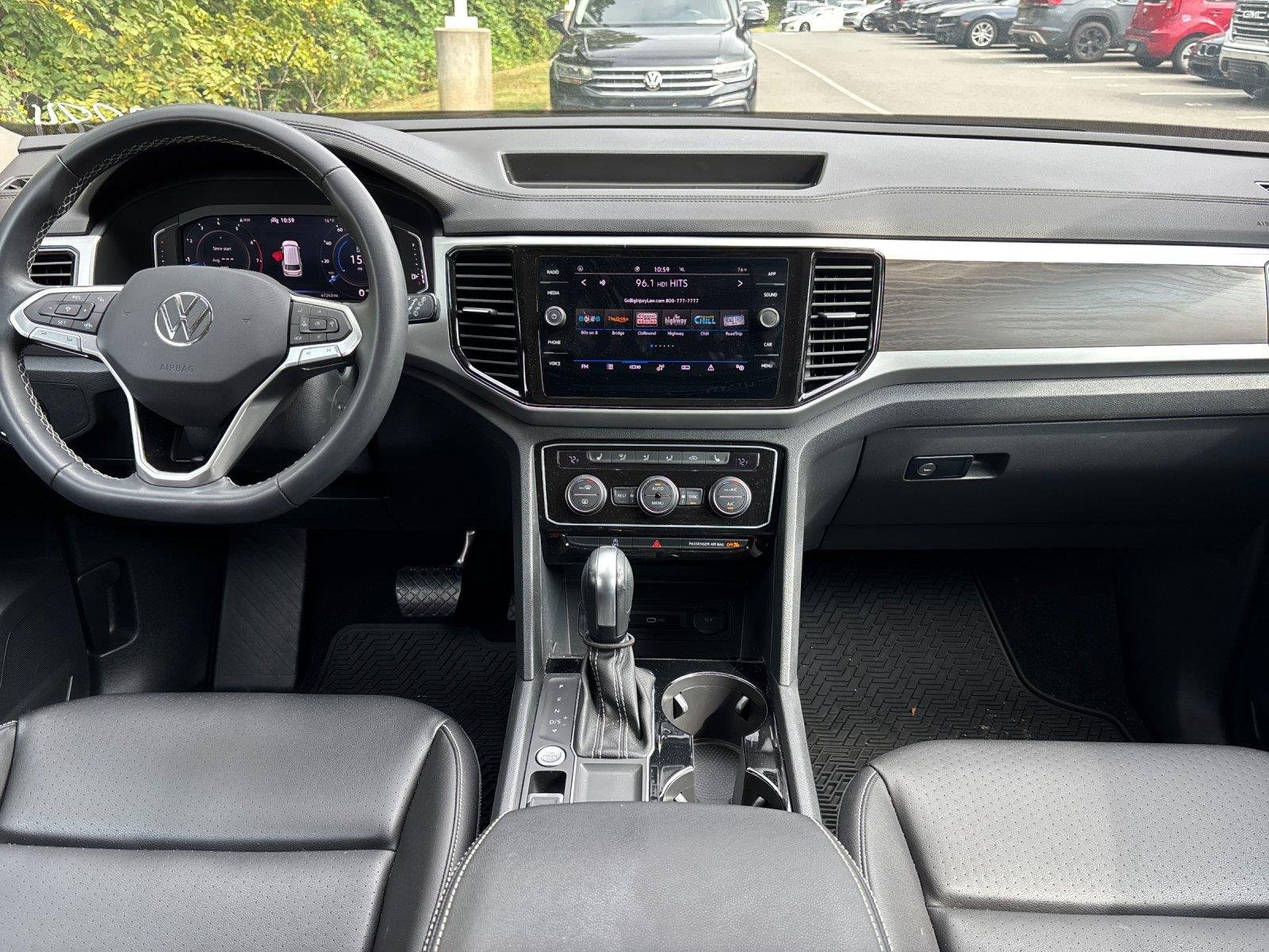 Used 2023 Platinum Gray Metallic Volkswagen 3.6L V6 SE w/Technology image 33