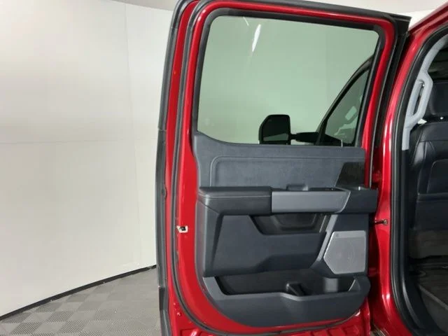Used 2023 Red Ford Lariat image 31