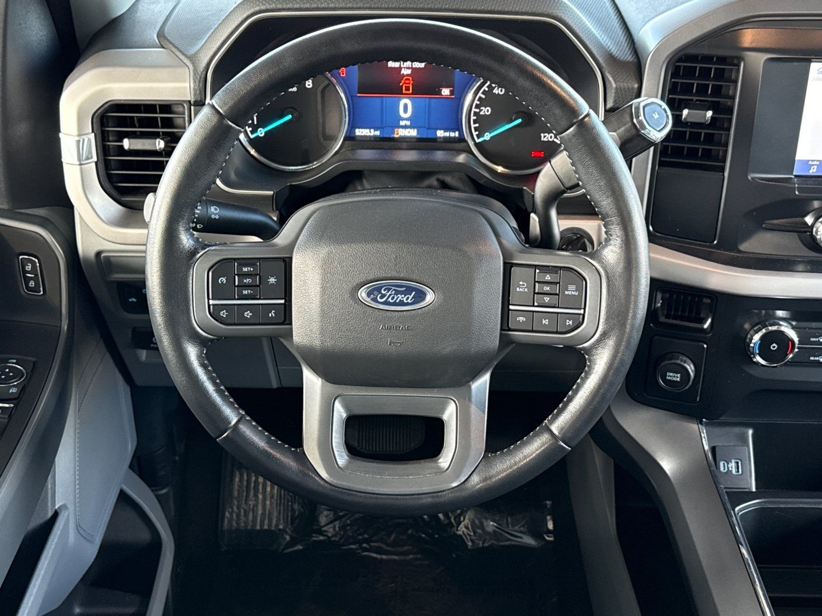 2022 Ford F-150 XLT - Photo 13