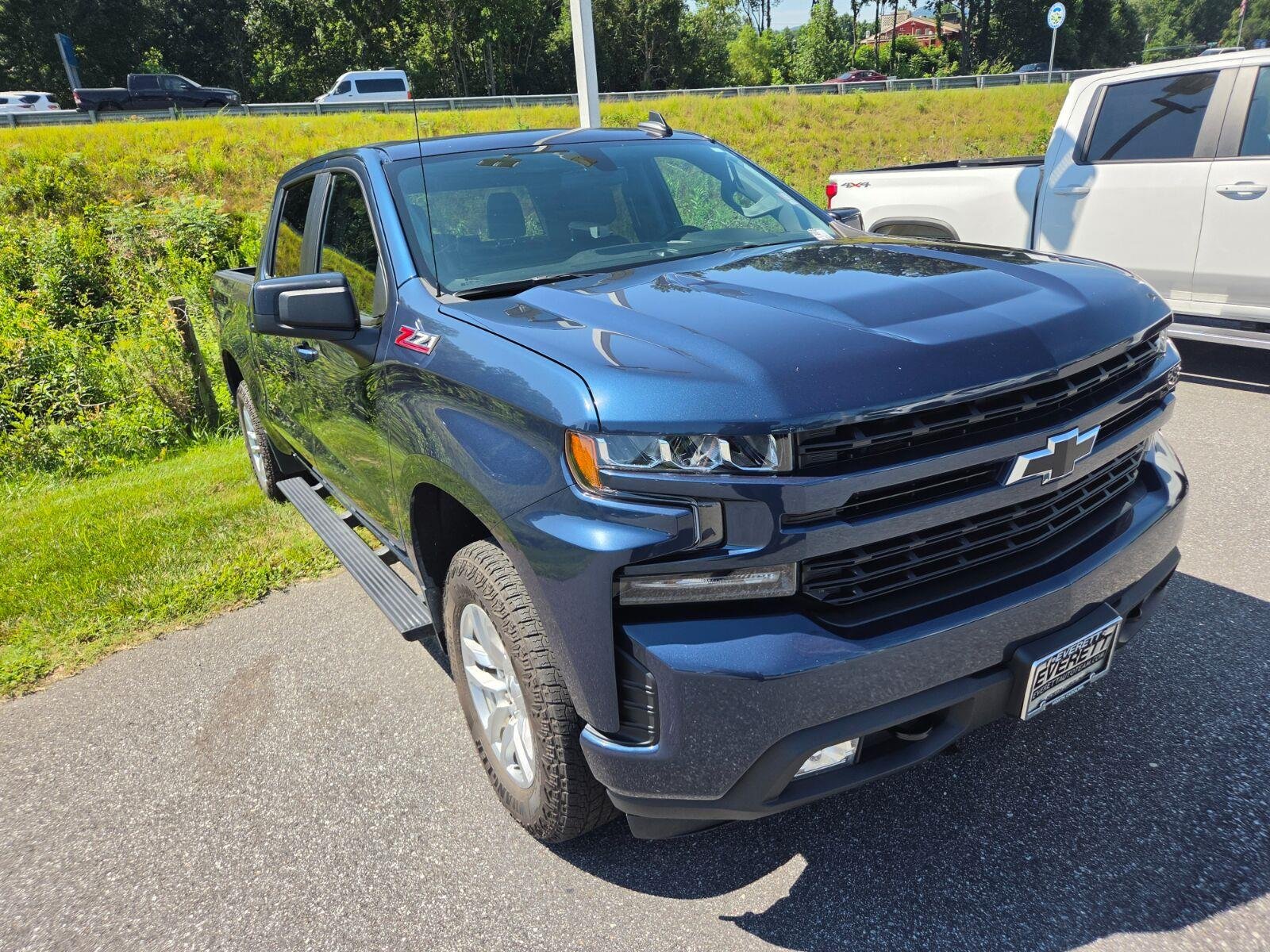Used 2021 NORTHSKY BLUE METALLIC Chevrolet RST image 3