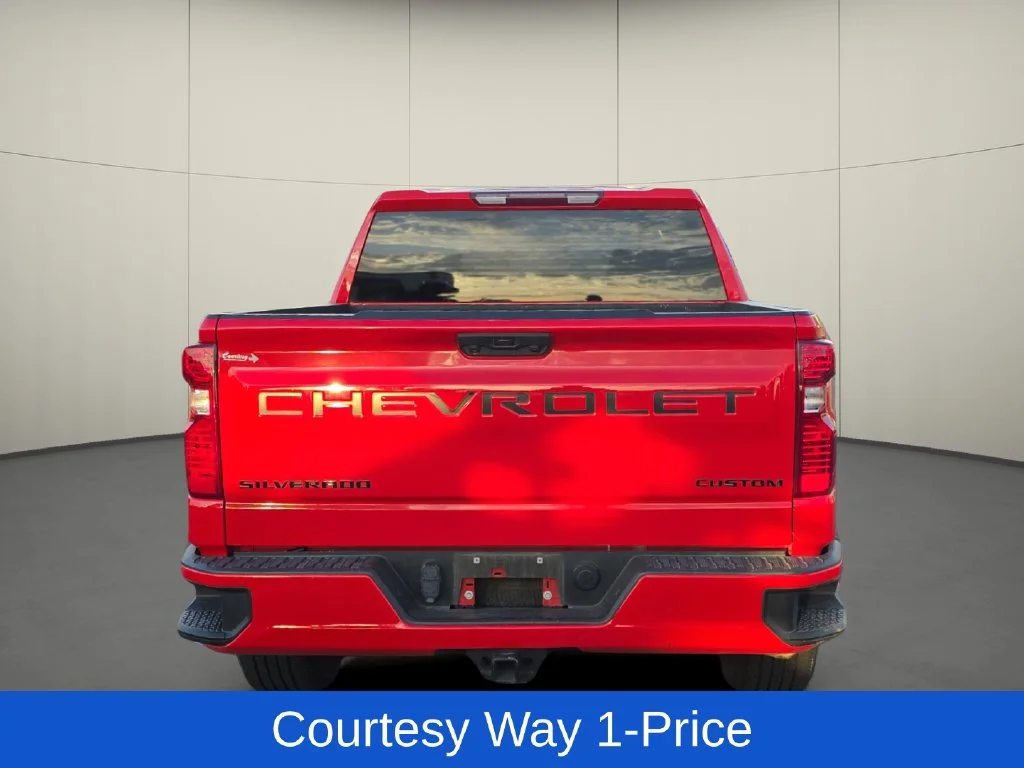 Used 2024 Red Chevrolet Custom image 8