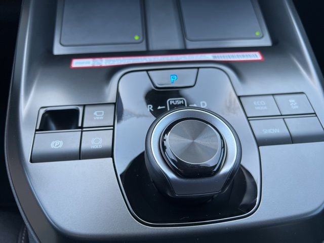2026 Toyota C-HR XSE - Photo 33