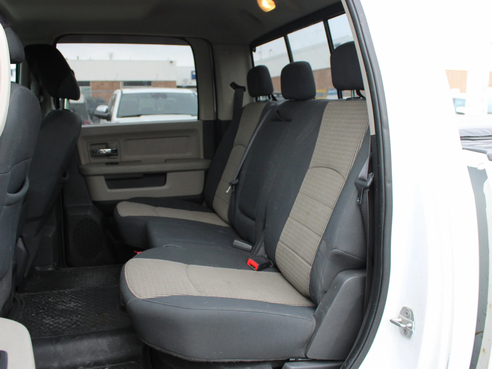 Used 2010 White Dodge SLT * Mechanics Special | HEMI V8 | RamBox | Remote Start | Tonneau Cover image 12