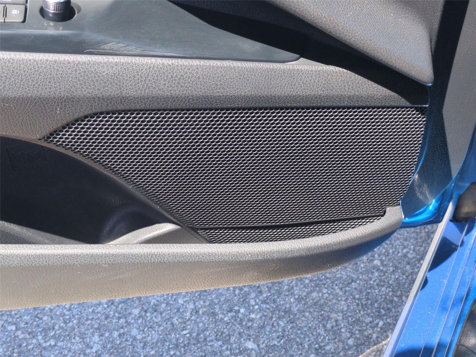 Used 2019 Blue Streak/Midnight Black Metallic Toyota XSE image 17