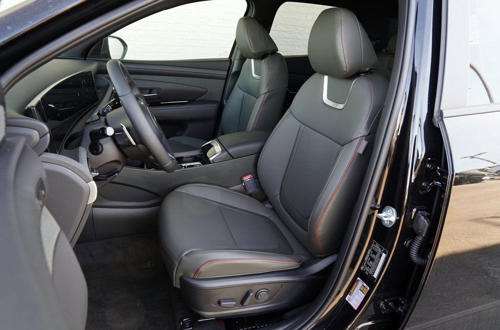 New 2025 Phantom Black Hyundai Limited image 43