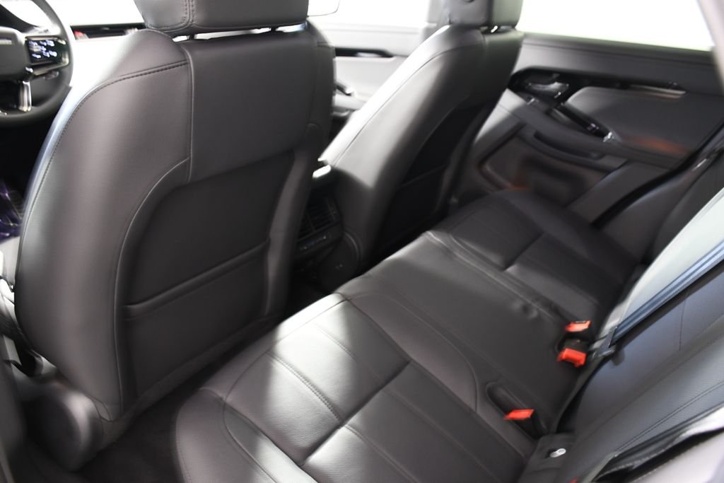 Certified Used 2026 Fuji White Land Rover Dynamic image 27