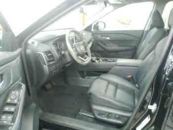 Used 2024 Super Black Nissan SV image 6