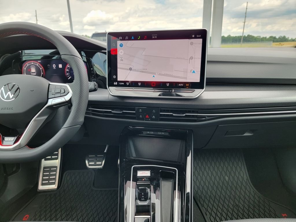 2025 Volkswagen Golf GTI SE - Photo 33