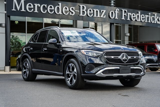 2025 Mercedes-Benz GLC