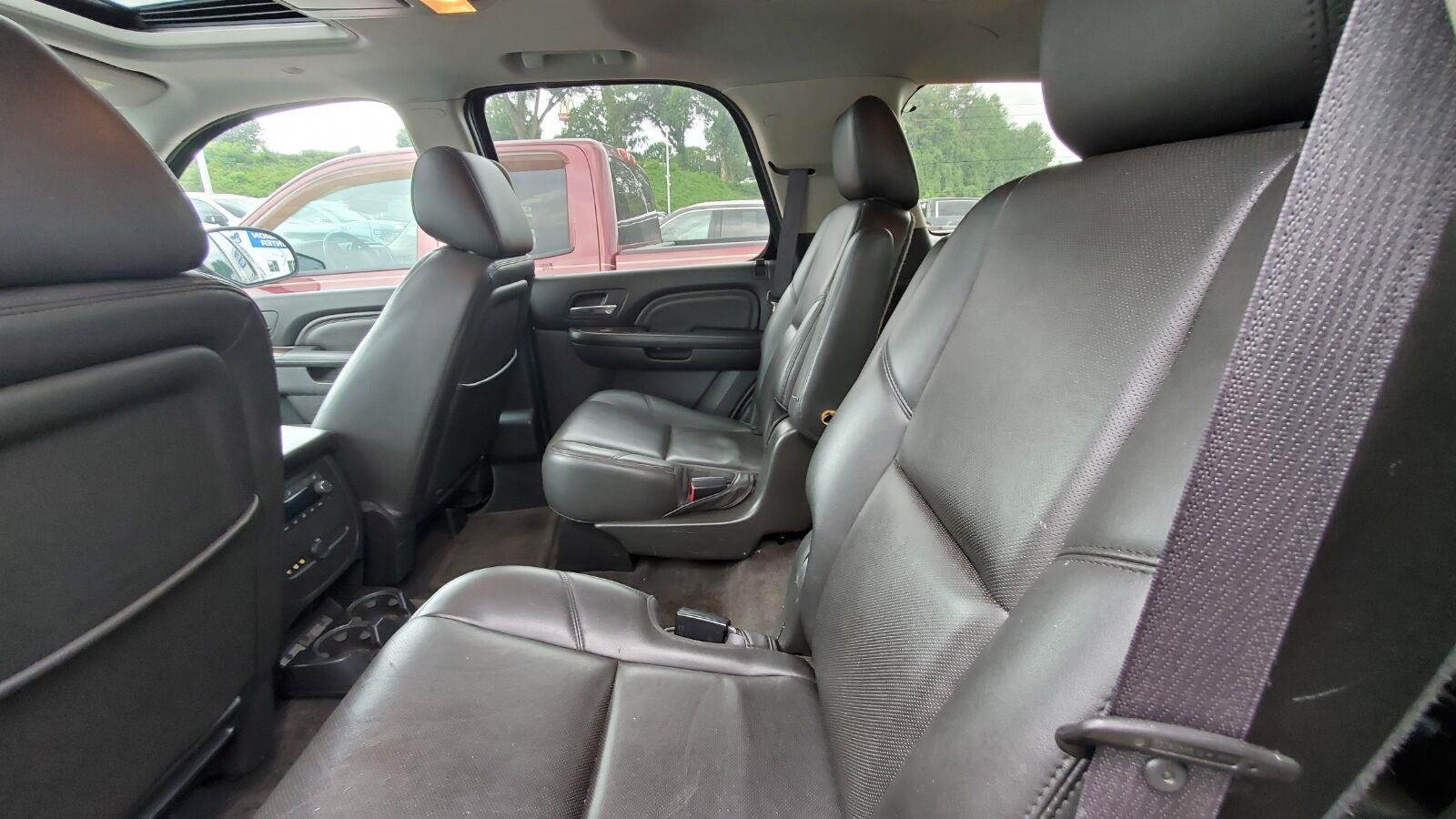 Used 2013 CHAMPAGNE SILVER METALLIC GMC Denali image 5