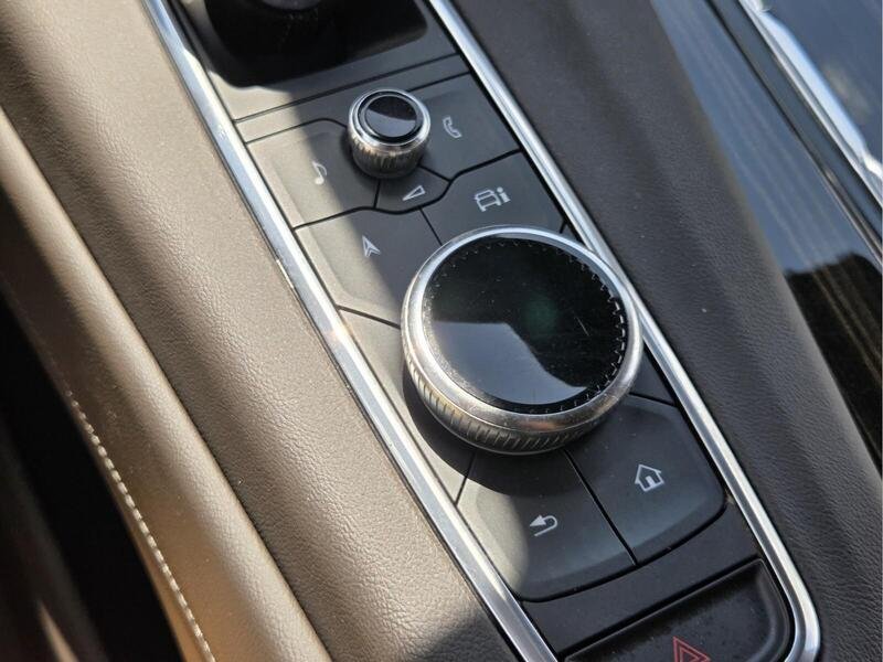 Used 2022 Crystal White CADILLAC 4WD 4DR SPORT image 26