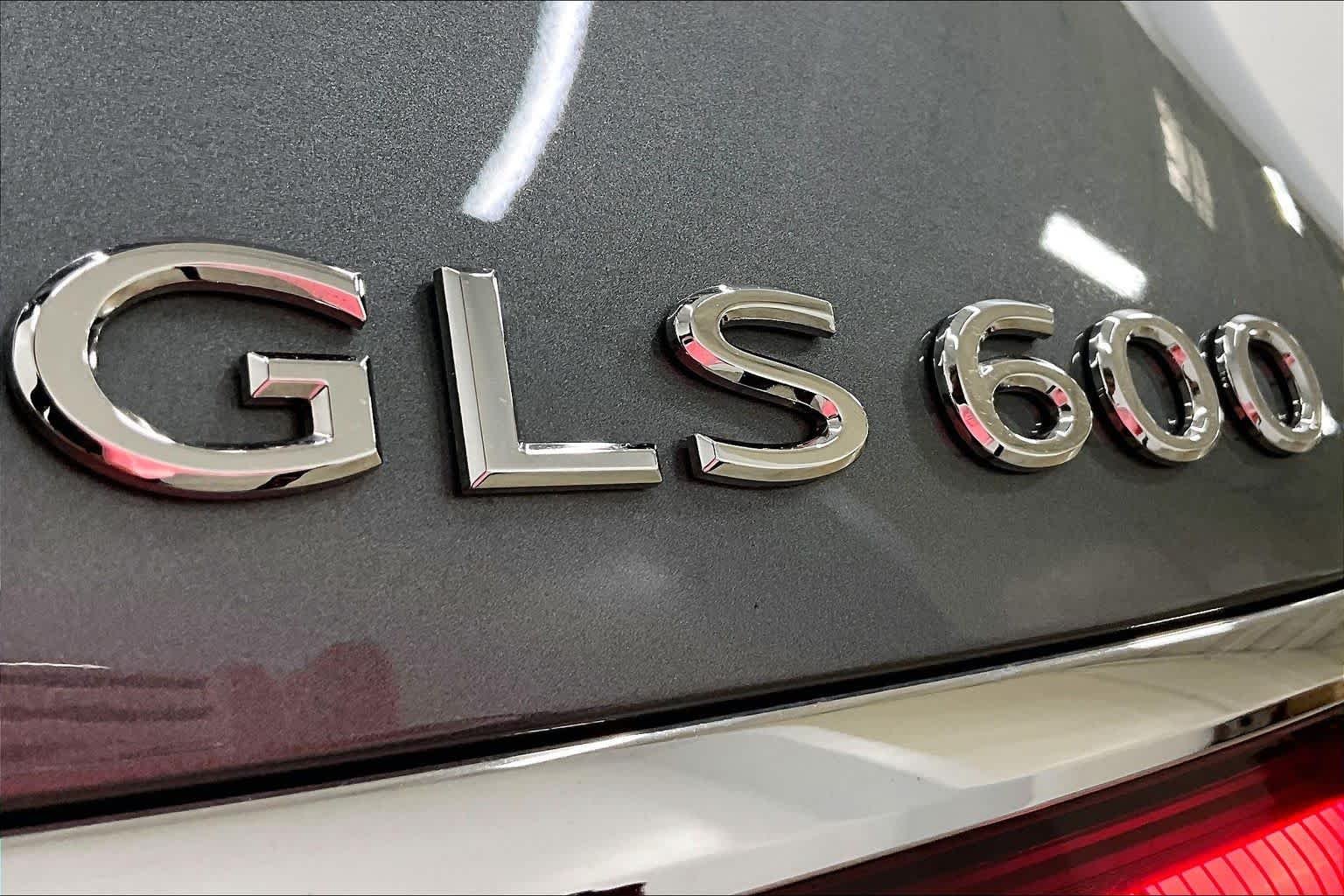 Certified Used 2026 Selenite Grey Metallic Mercedes-Benz Maybach GLS 600 image 10
