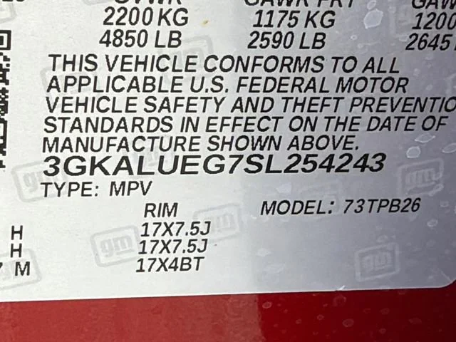 Used 2025 Volcanic Red Tintcoat GMC Elevation image 31