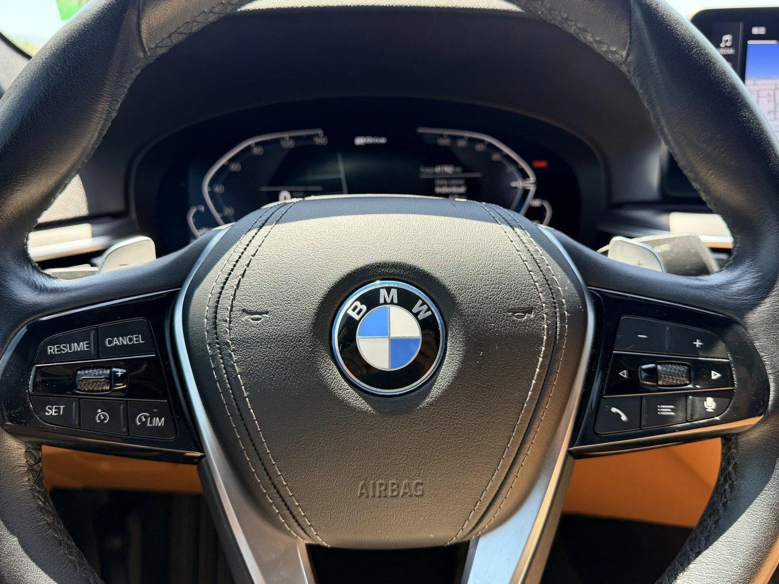 Used 2023 Alpine White BMW 530e xDrive image 26