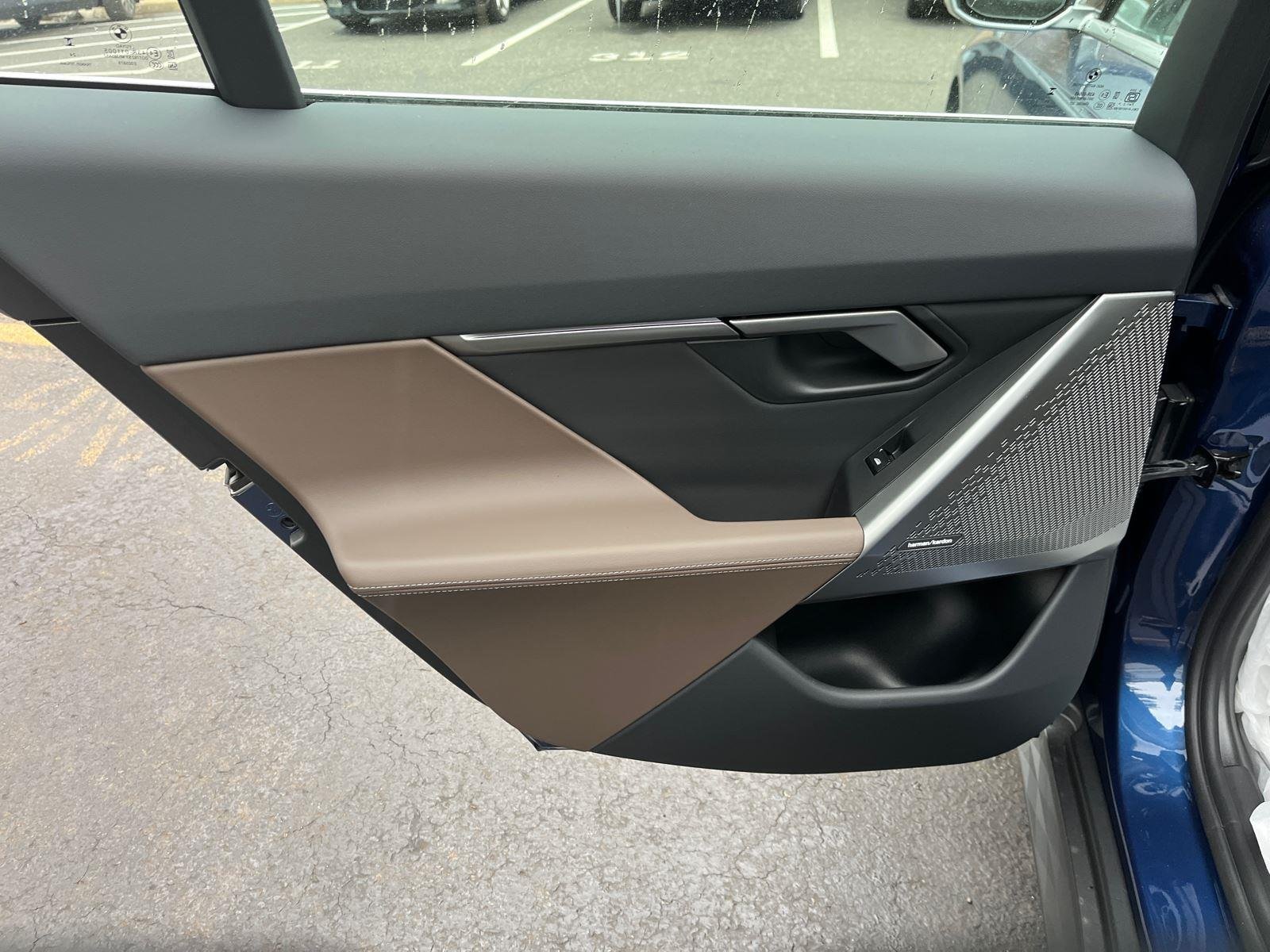 2025 BMW 5 Series 530i - Photo 20