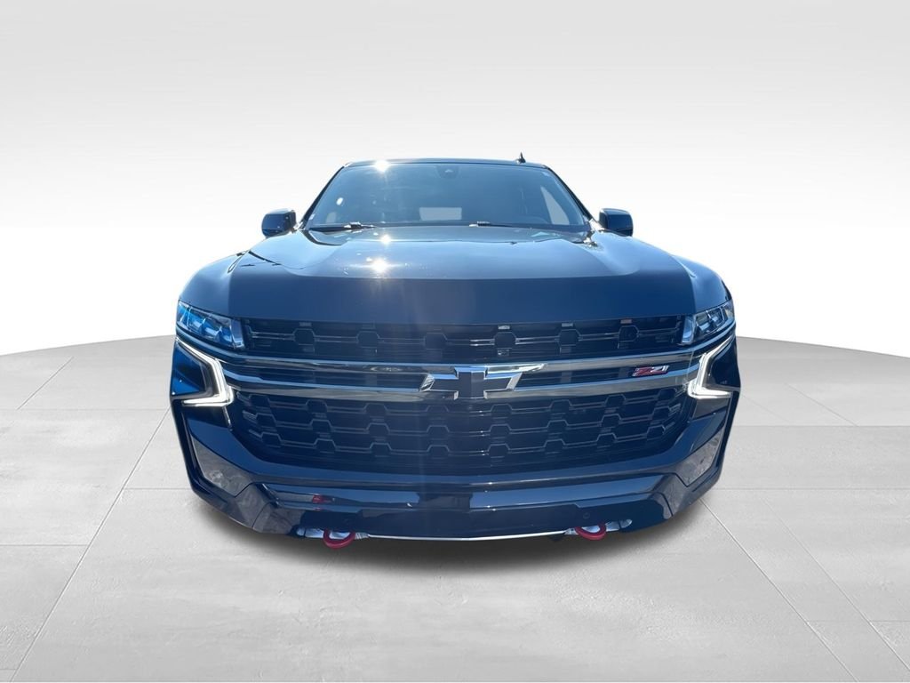 Used 2022 Black Chevrolet Z71 image 3