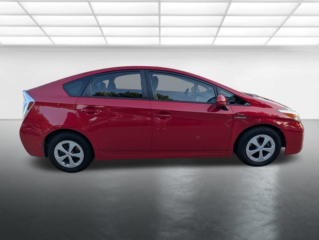 Used 2015  Toyota Four image 29