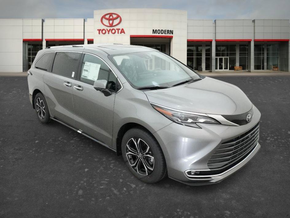 New 2026 Heavy Metallic Toyota Platinum image 10