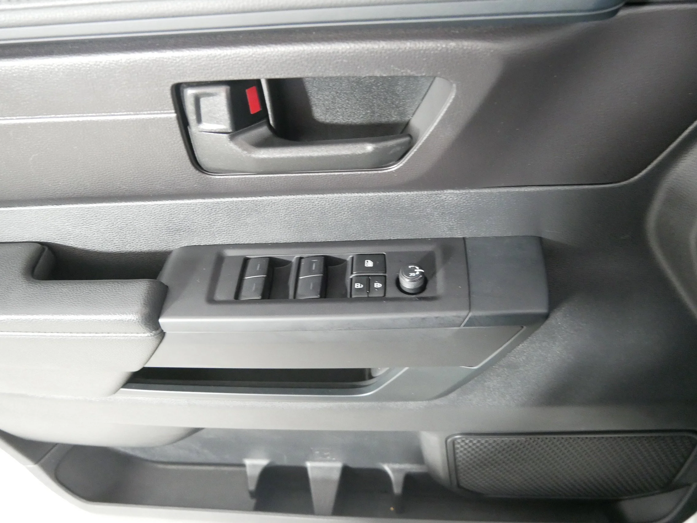 Used 2023 Ice Cap Toyota SR image 19