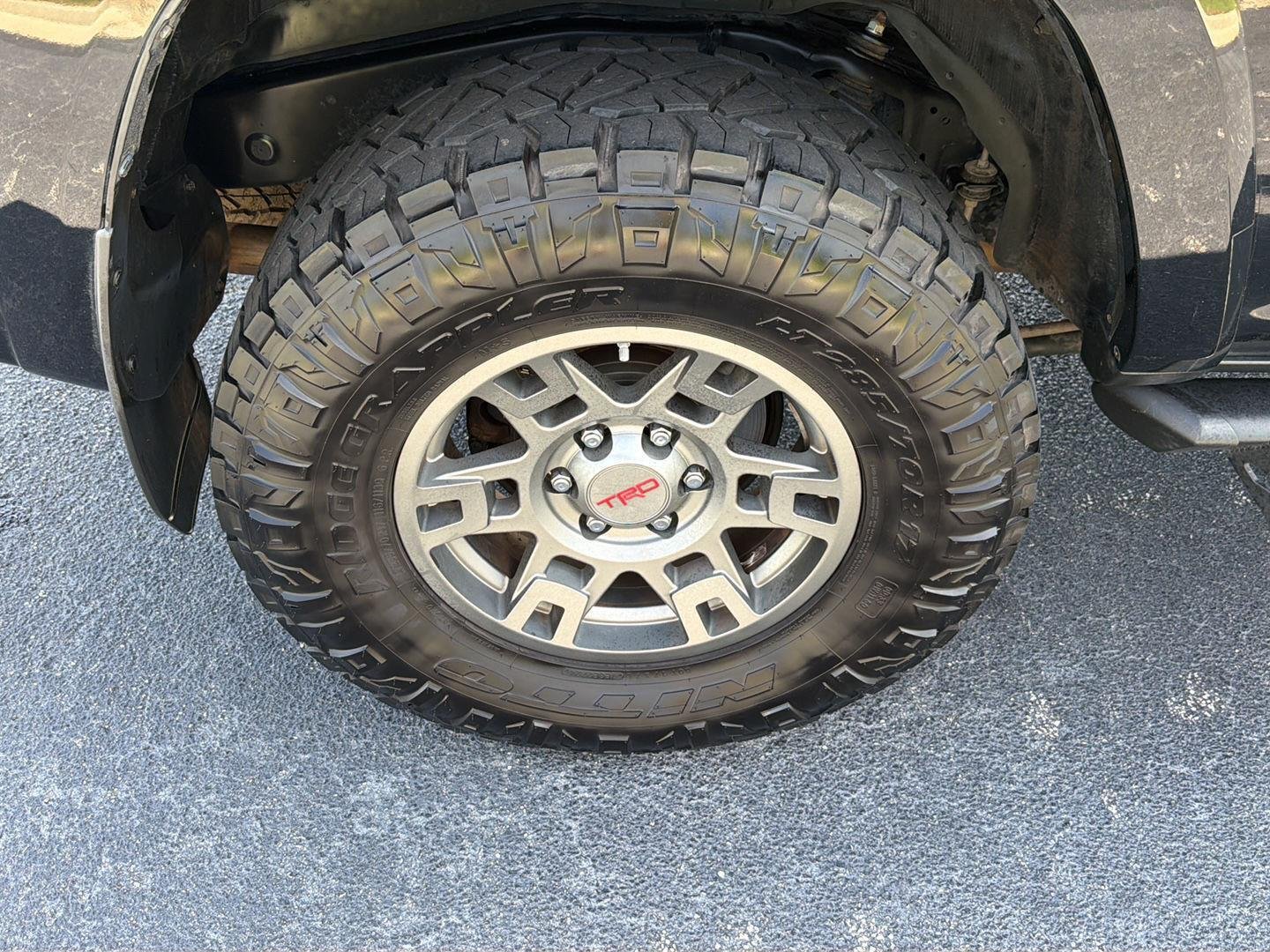 Used 2018 Midnight Black Metallic Toyota TRD Off-Road Premium image 42