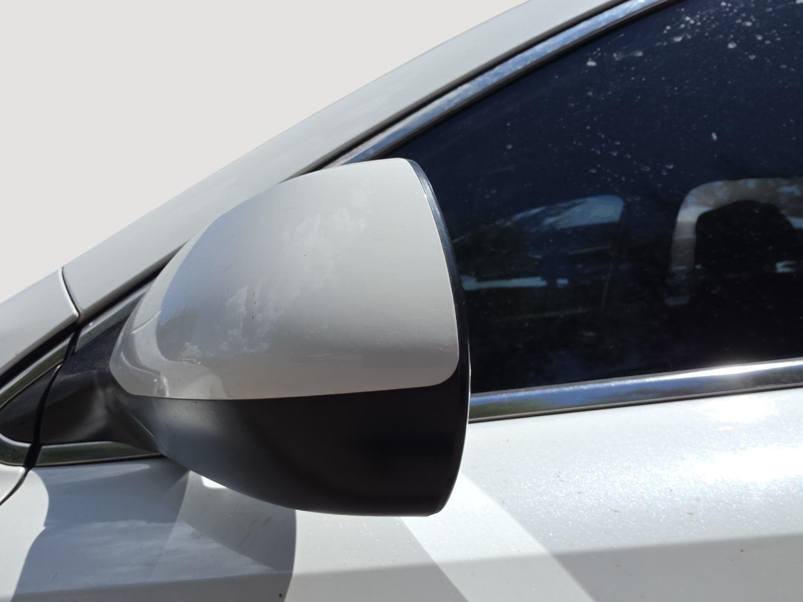 Used 2022 Platinum White Pearl Honda Special Edition image 6