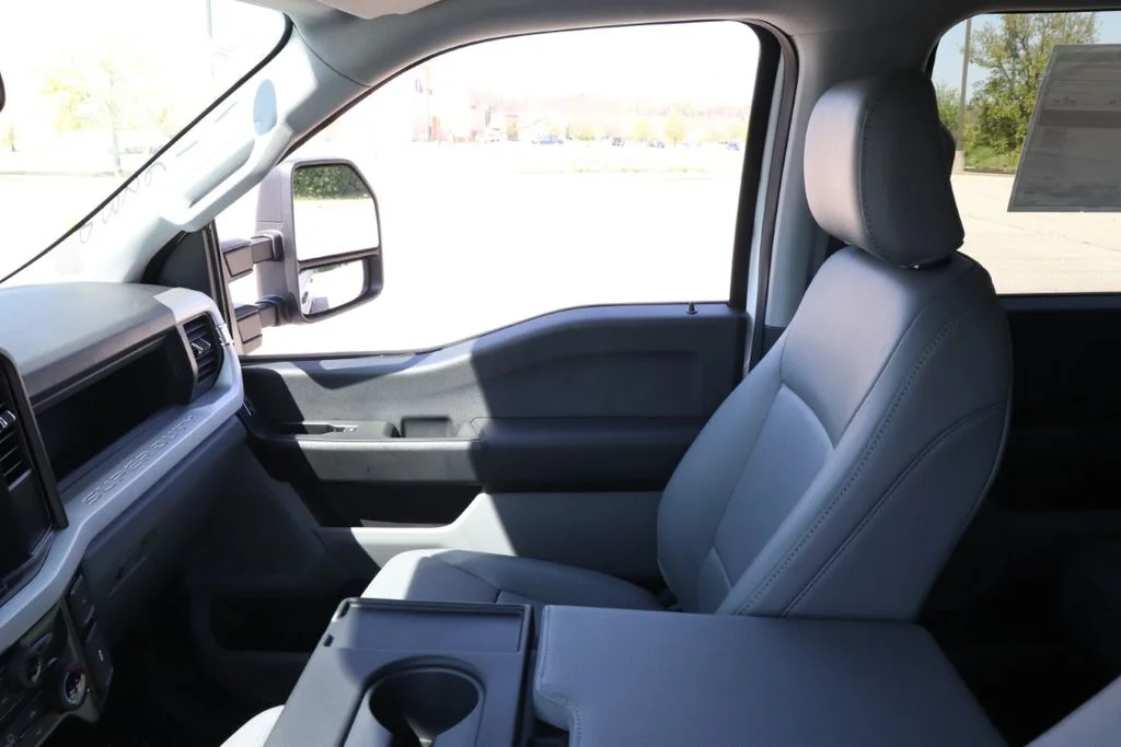 New 2026 White Ford XL image 15