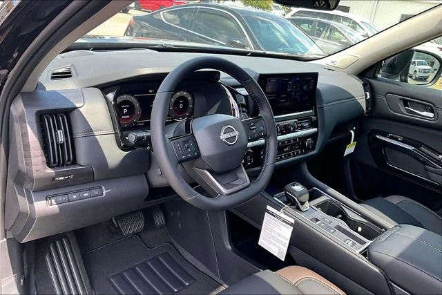 New 2026 Nissan Pathfinder Platinum 4D Sport Utility