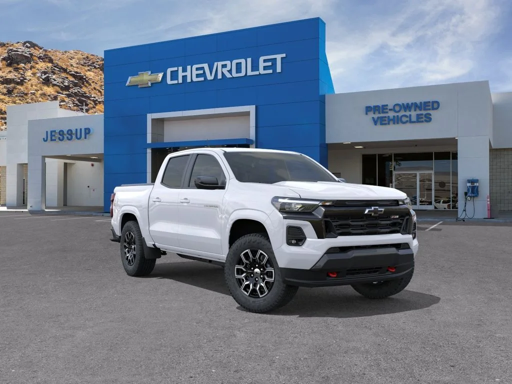 New 2026 Summit White Chevrolet 4WD Z71 image 1