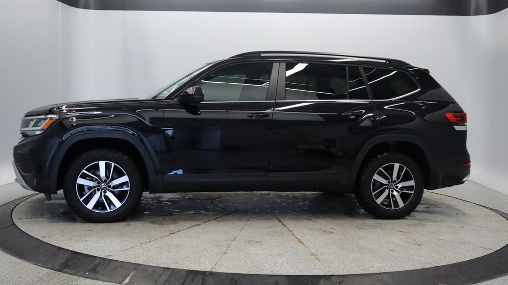 Certified 2022 Volkswagen Atlas SE with VIN 1V2DP2CA5NC558895 for sale in Coon Rapids, Minnesota