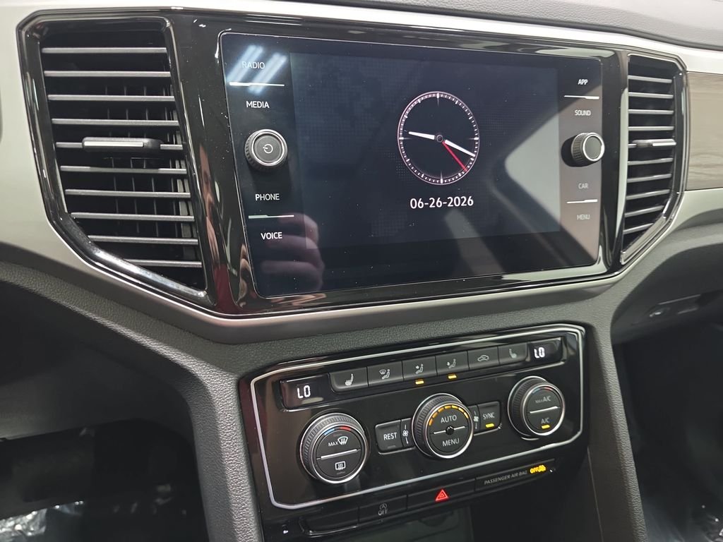 2023 Volkswagen Atlas SE w/Tech - Photo 19