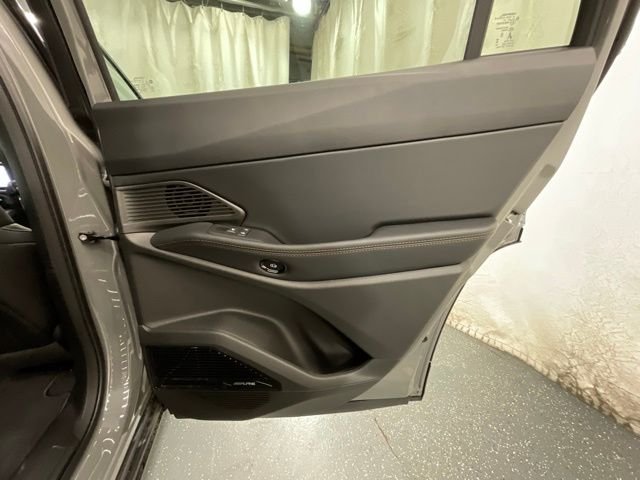 New 2026 Sting-Gray Clear-Coat Exterior Paint Jeep Overland image 24